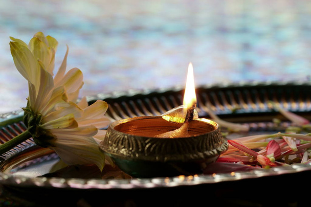 Olajlámpák Diwali, a fesztivál fények. - Fotó, kép