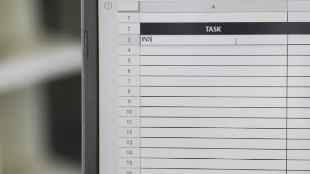 Person marking task INSURANCE in online plan, to-do list - 映像、動画
