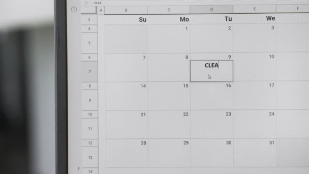 この日を記憶するためにカレンダーに9日にクリーニングの日を書く. - 映像、動画