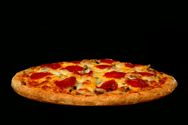 Pepperoni Pizza - Foto, afbeelding