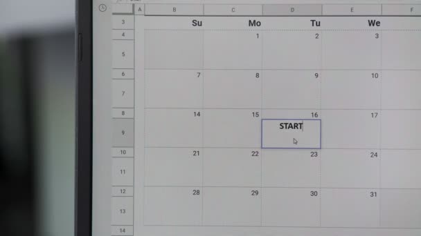 Εγγραφή εργασίας έναρξης στις 16 στο ημερολόγιο για να θυμάστε αυτή την ημερομηνία. - Πλάνα, βίντεο