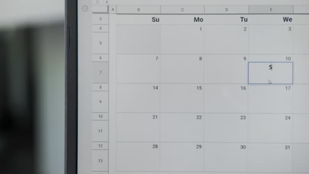 Schrijven Studietijd op 3de op kalender om deze datum te onthouden. - Video