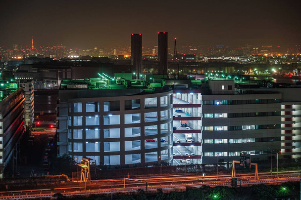 Zona industrial de Keihin visible desde Kawasaki Marien (ciudad de Kawasaki, prefectura de Kanagawa)
) - Foto, Imagen