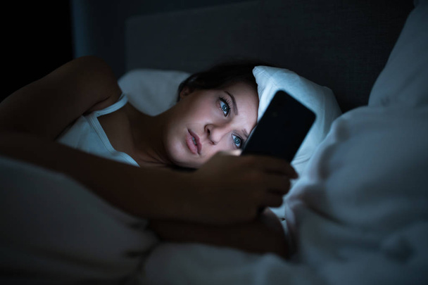 Woman In Bed With Mobile Phone At Night - Fotoğraf, Görsel