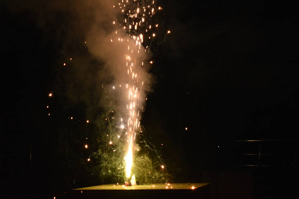 Festival Diwali se celebra en la India festival hindú más popular celebrada con fuegos artificiales
. - Foto, Imagen