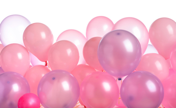 Różowe i fioletowe balony izolowane na białym. - Zdjęcie, obraz