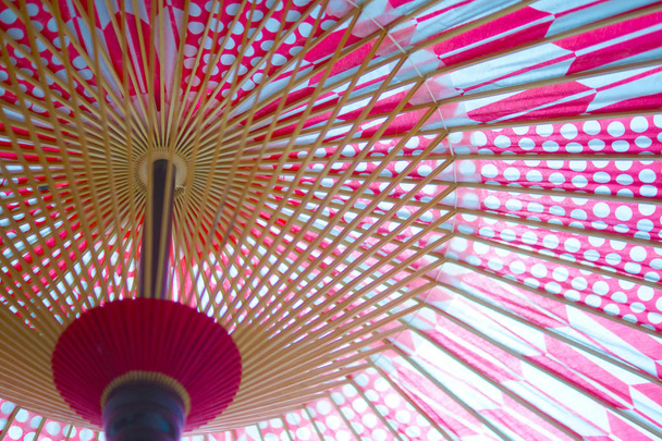 Селективный фокус японского зонта
 - Фото, изображение