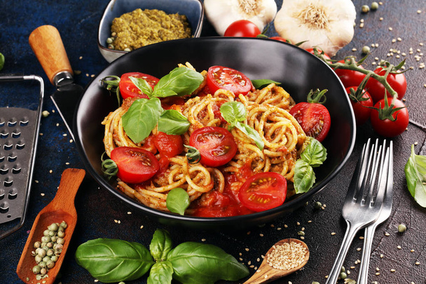 Levy herkullista spagettia Bolognaise tai Bolognese suolainen
 - Valokuva, kuva