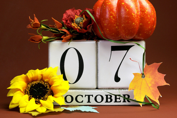 日付カレンダーの個々 の 10 月の日付を保存します。 - 写真・画像