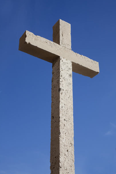 Cruz de pedra
 - Foto, Imagem