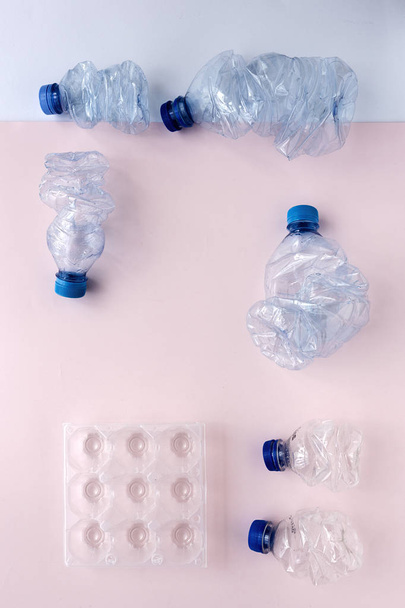 Plastic bottles to recycle. Knolling concept - Фото, зображення
