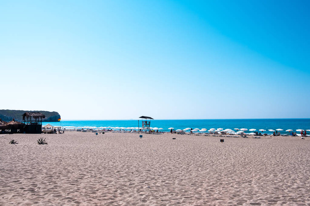Patara Beach è la spiaggia più sabbiosa di Antalya e meta di mare popolare per i viaggiatori
 - Foto, immagini