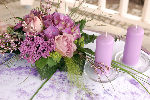 Decoración de boda violeta
 - Foto, Imagen