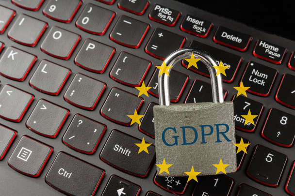 General Data Protection Regulation (GDPR) on keyboard button and lock - Zdjęcie, obraz