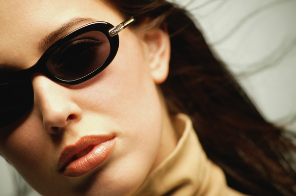Woman With Sunglasses - Valokuva, kuva