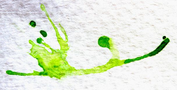 Abstracto verde acuarela pintura salpicadura fondo. agua negra
 - Foto, Imagen