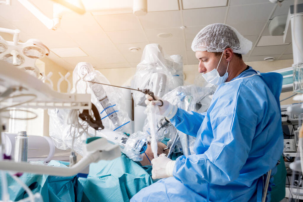Modern surgical system. Medical robot. Minimally invasive robotic surgery. - Valokuva, kuva