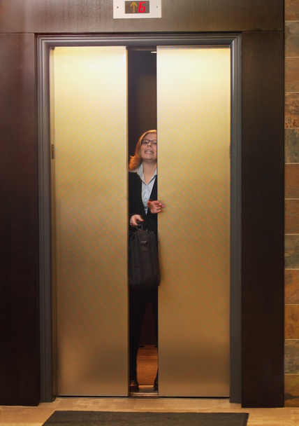 Faulty Elevator Door - Fotoğraf, Görsel