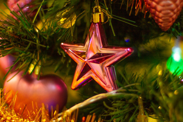 décorations de Noël sur l'arbre, gros plan - Photo, image