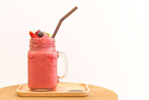 strawberry smoothie with fruit on wood table,clear tone,bright,selective focus - Foto, Imagem