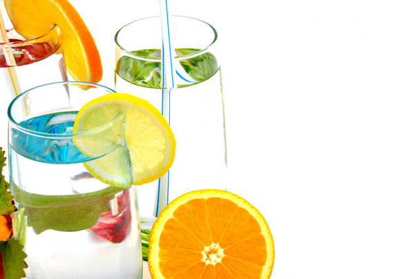 Bebidas refrescantes de verano - Foto, imagen