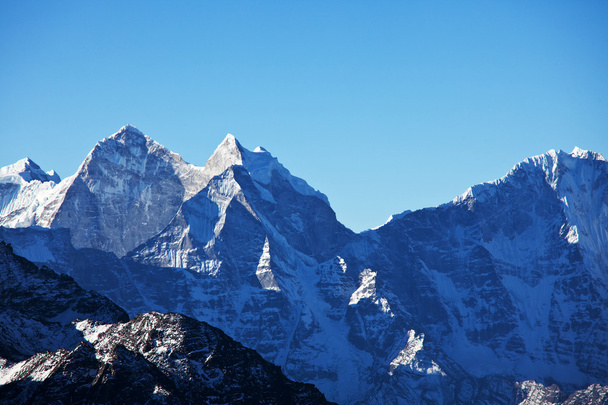 Altas montanhas Himalaia
 - Foto, Imagem