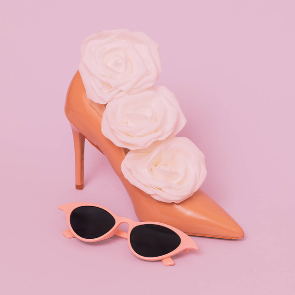 High heel shoes and sunglasses.  Stylish Lady concept - Foto, Bild