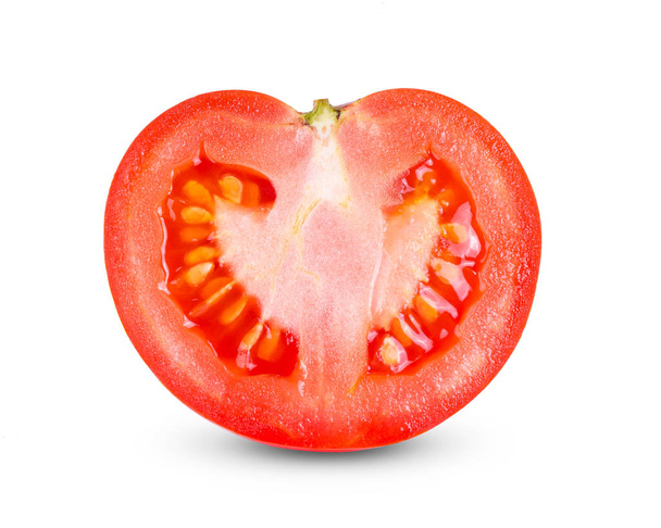 Beyaz arkaplanda yarım dilim domates - Fotoğraf, Görsel