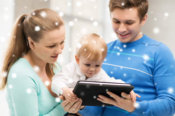 Parents and adorable baby with tablet pc - Foto, immagini