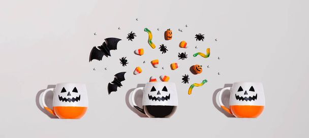 Halloween theme with ghost mug - Valokuva, kuva