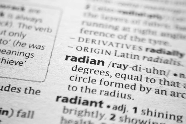 Parola o frase Radian e la sua definizione nel dizionario
 - Foto, immagini
