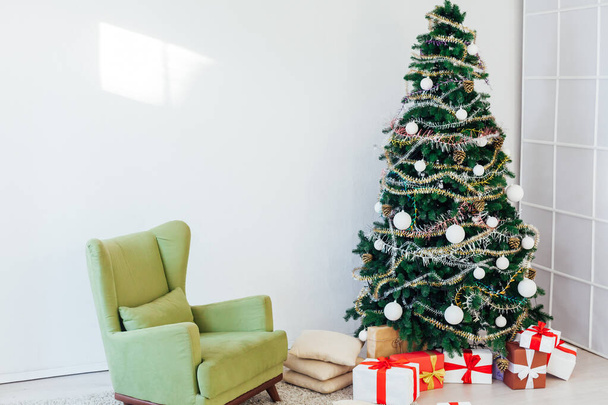 Natale decorazione Albero di Natale nuovo anno presenta interni vacanza
 - Foto, immagini