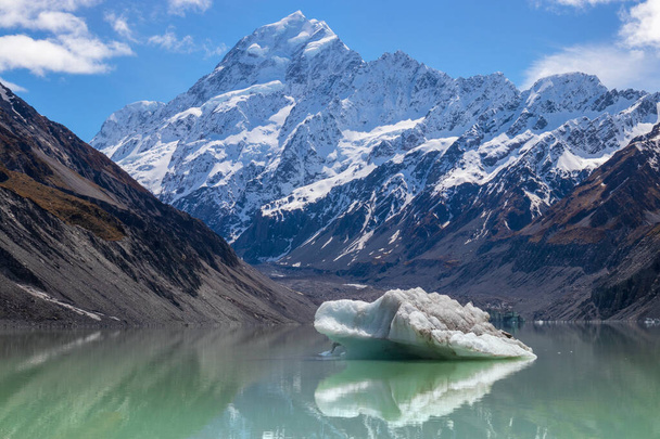 Mount Cook reflection in glacial lake, New Zealand  - Photo, Image