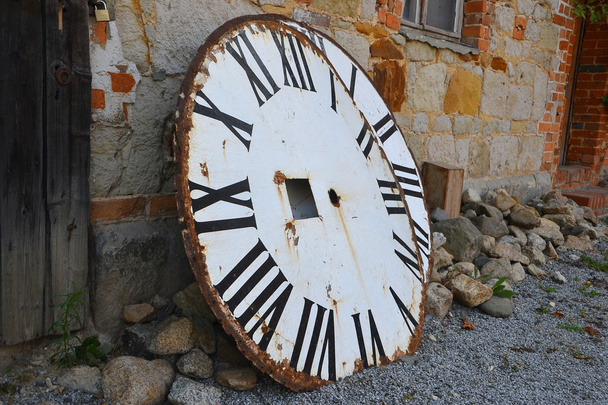 Cadrans une vieille tour d'horloge
 - Photo, image