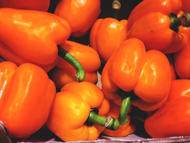 Heap of Red pepper for sale  at market  - 写真・画像