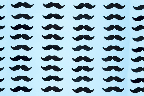 Візерунки джентльменів з вусами на синьому фоні
 - Фото, зображення