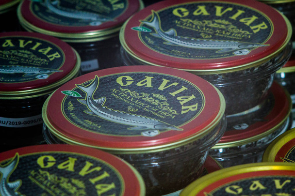 delicacy, glass jars with black caviar, sturgeon caviar, black caviar - Foto, Imagen