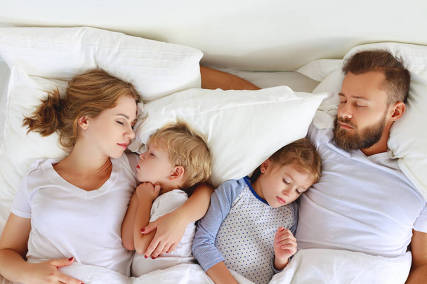 healthy sleep. happy family parents and children sleeping in whi - Fotoğraf, Görsel