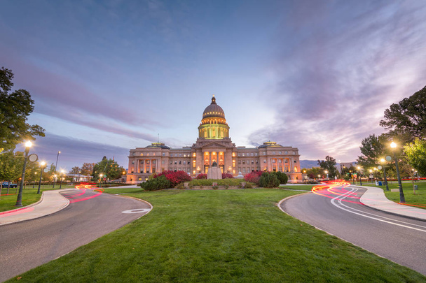 Idaho State Capitol gebouw bij dageraad in Boise, Idaho - Foto, afbeelding