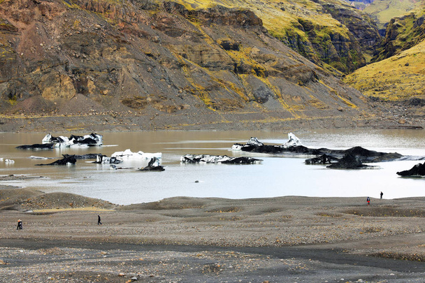 Svinafellsjokull氷河の風景でSkaftell自然公園,アイスランド,ヨーロッパ - 写真・画像