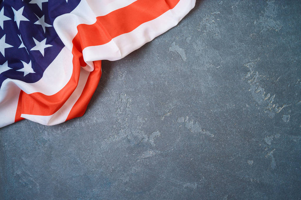 アメリカ国旗。黒板の背景の上からの眺め - 写真・画像