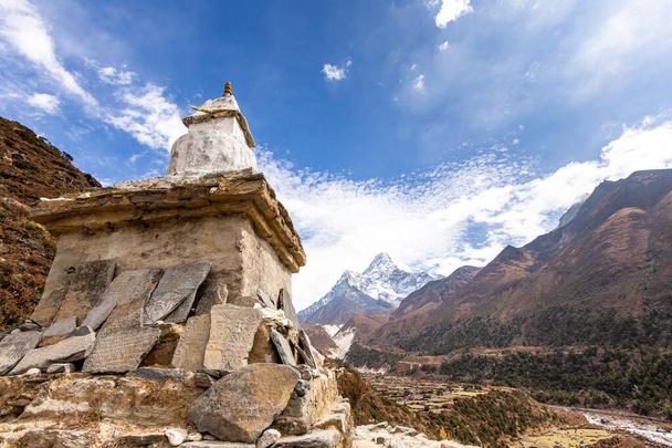 Obóz Trekking Everest. Nepal. - Zdjęcie, obraz