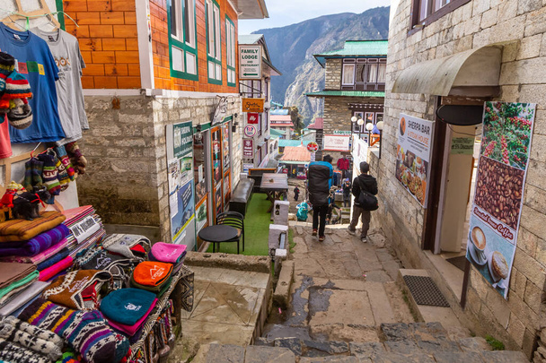 Vesnice Namche Bazaar na cestě na základnu Everest. Nepál. - Fotografie, Obrázek