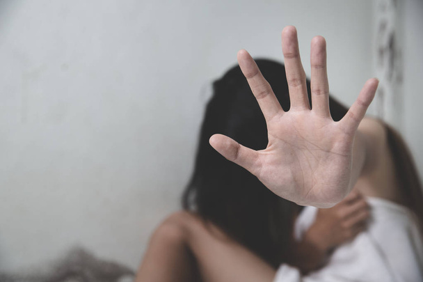 Прекратить сексуальные домогательства и насилие в отношении женщин, изнасилований и сексу
 - Фото, изображение