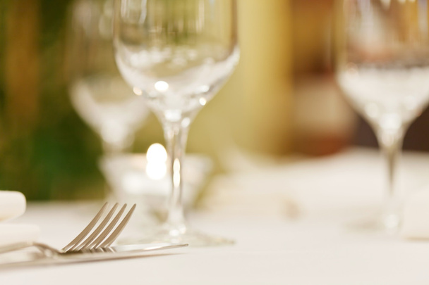 Tables set for meal - Valokuva, kuva