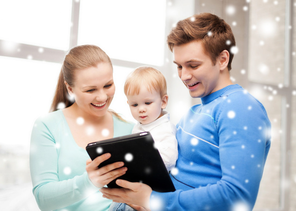 Parents and adorable baby with tablet pc - Φωτογραφία, εικόνα