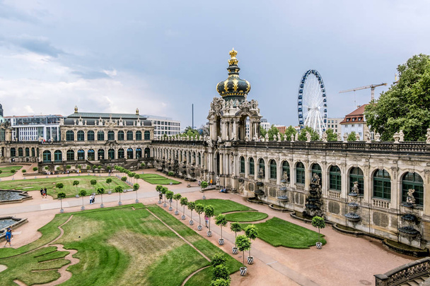 The pavilions of the Dresden Zwinger art gallery in Dresden. - Foto, imagen