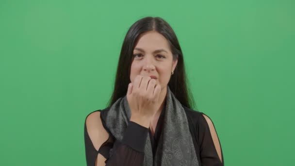 Nagels bijten door een vrouw - Video