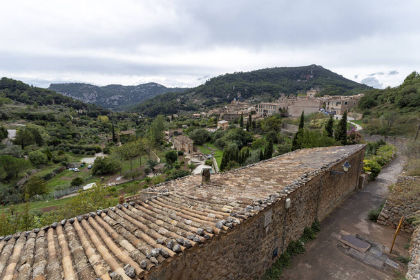 Stare miasto Valldemossa - Zdjęcie, obraz