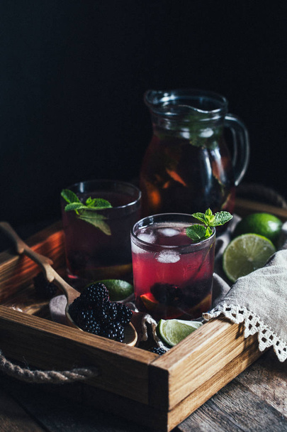 blackberry lemonade, selective focus - Fotoğraf, Görsel